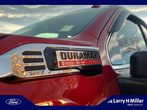 Used 2024 GMC Sierra 2500 SLT w/ SLT Premium Package image 24