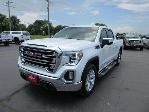 Used 2021 GMC Sierra 1500 SLT w/ SLT Premium Plus Package AWD/4WD image 14