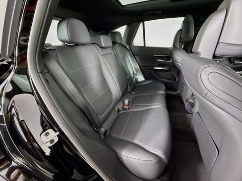 Used 2026 Mercedes-Benz GLC 300 4MATIC image 27