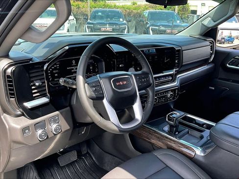 Used 2024 GMC Sierra 1500 Elevation w/ Elevation Premium Package image 18