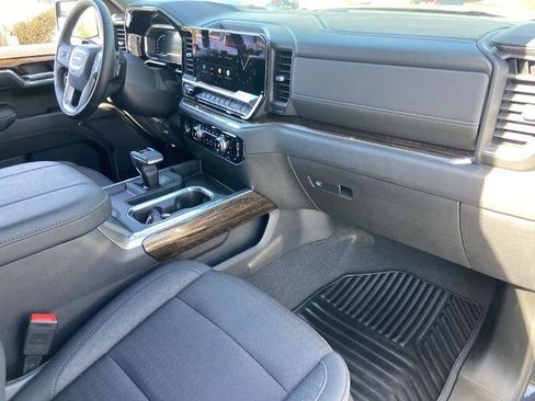 Used 2023 GMC Sierra 1500 Elevation image 24