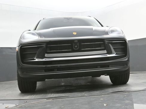 New 2026 Porsche Macan image 43