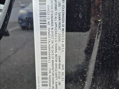 Used 2011 Volkswagen Jetta SE FWD image 15