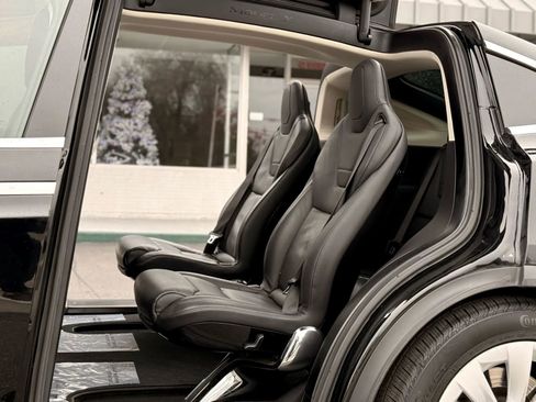 Used 2016 Tesla Model X 75D image 20