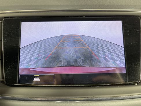 Used 2023 Buick Enclave Essence image 23