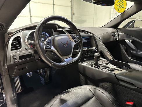 Used 2019 Chevrolet Corvette Stingray Coupe w/ 1LT image 23