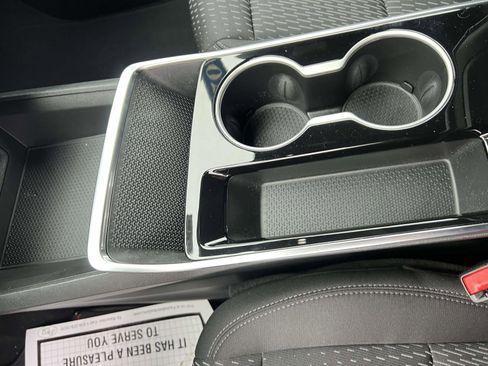 Certified 2025 Chevrolet Equinox LT w/ Safety and Technology Package image 18