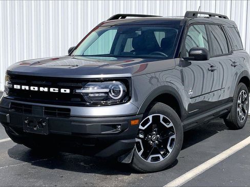 Used 2024 Ford Bronco Sport Outer Banks w/ Tech Package AWD/4WD image 1