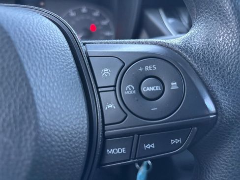 Used 2023 Toyota Corolla LE FWD image 18
