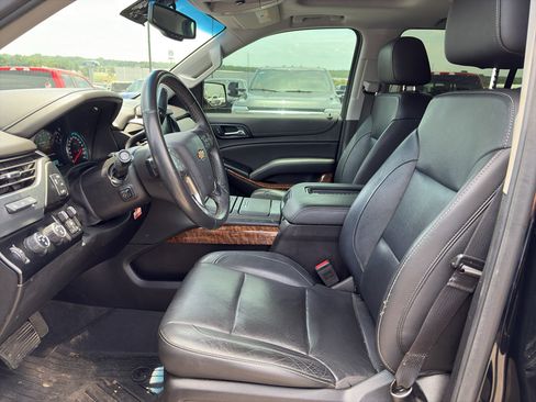 Used 2019 Chevrolet Tahoe Premier AWD/4WD image 8