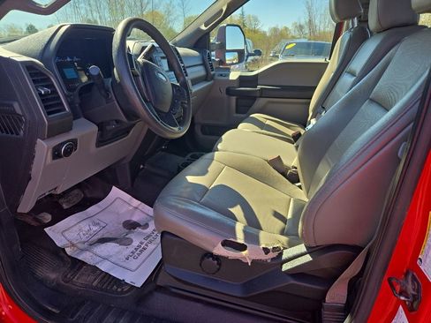 Used 2019 Ford F250 XL w/ Power Equipment Group AWD/4WD image 14