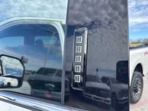 Used 2024 Ford F250 Platinum image 54