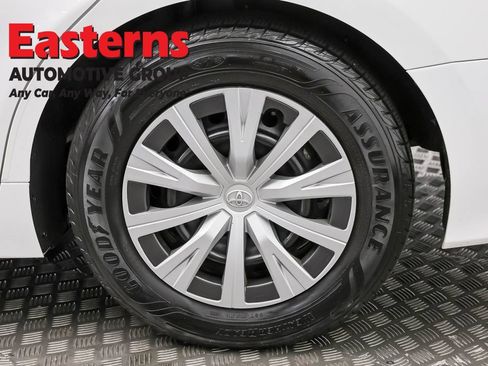 Used 2023 Toyota Camry LE FWD image 29