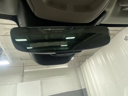 Certified 2025 Volvo XC60 B5 Plus image 27