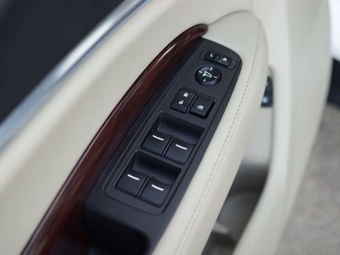 Used 2016 Acura MDX SH-AWD w/ Technology Package image 24