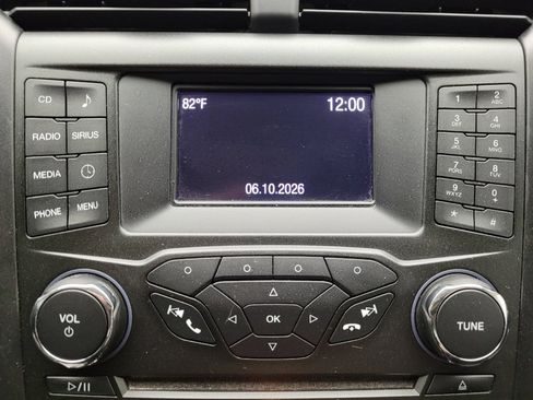 Used 2018 Ford Fusion SE w/ Equipment Group 201A FWD image 25