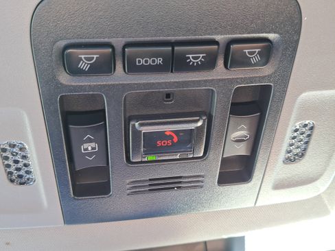 Used 2022 Toyota Camry XSE image 26