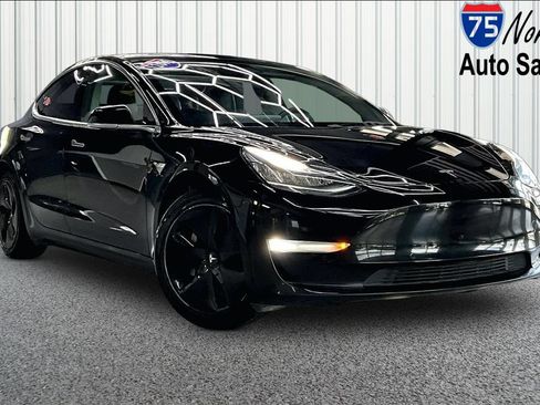 Used 2019 Tesla Model 3 Standard Range Plus RWD image 1