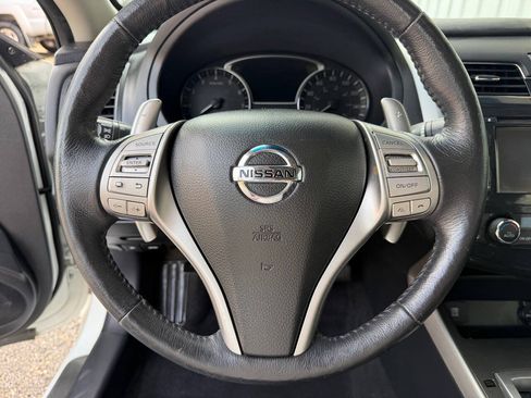 Used 2015 Nissan Altima 3.5 SL FWD image 23