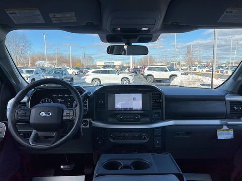 Used 2021 Ford F150 XL w/ Trailer Tow Package image 15