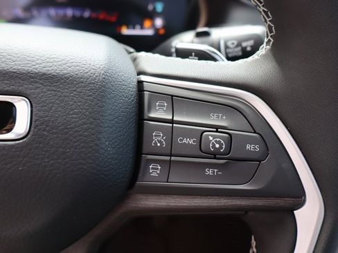 New 2025 Jeep Grand Cherokee Limited 4xe image 12