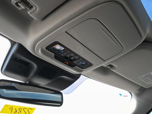 Certified 2025 Ford Expedition Active image 39