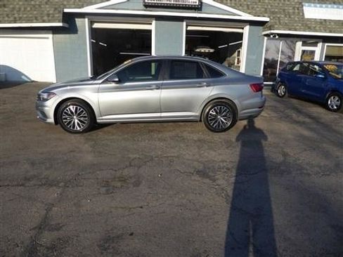 Used 2021 Volkswagen Jetta S w/ Driver Assistance Package image 2