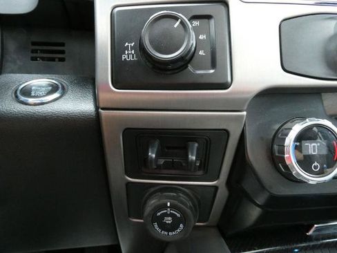 Certified 2022 Ford F350 Platinum AWD/4WD image 30