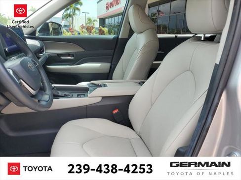 Certified 2024 Toyota Grand Highlander XLE FWD image 20