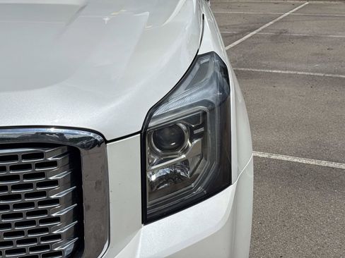Used 2017 GMC Yukon Denali w/ Open Road Package AWD/4WD image 10