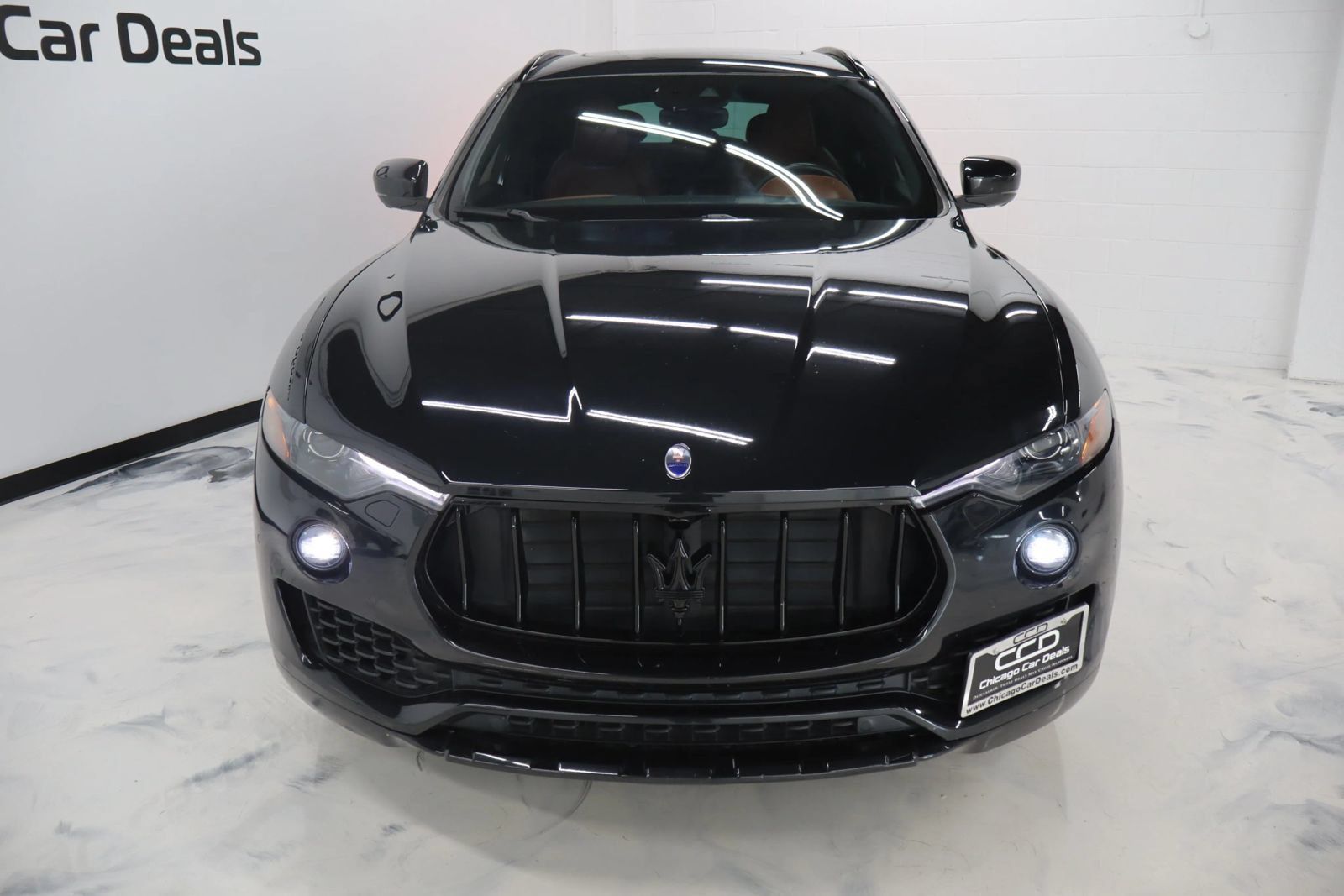 Used 2017 Maserati Levante S AWD/4WD image 4