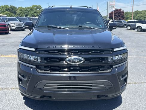 Certified 2023 Ford Expedition Limited AWD/4WD image 3