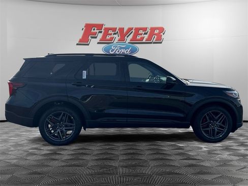 New 2026 Ford Explorer ST w/ Sun And Sound Package image 8