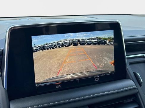 Used 2023 GMC Yukon XL SLT RWD image 20