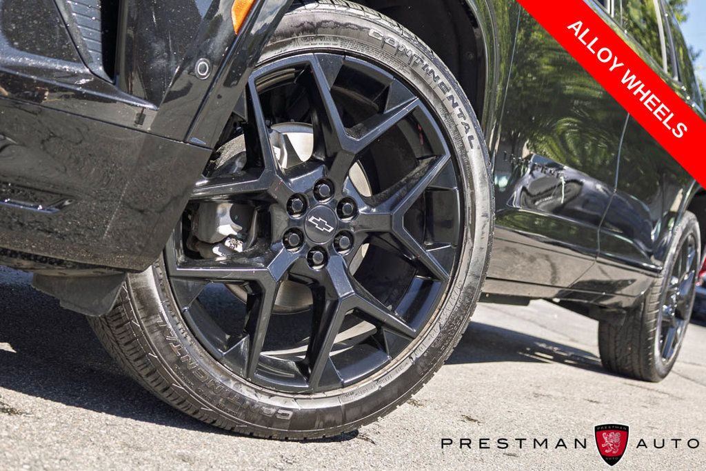 Used 2025 Chevrolet Traverse RS FWD image 14