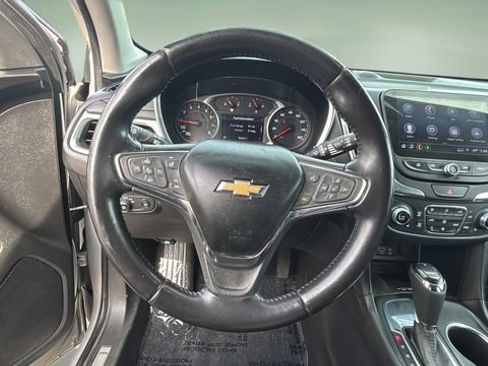 Used 2021 Chevrolet Equinox Premier image 11