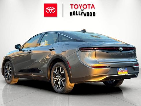 New 2026 Toyota Crown XLE image 6