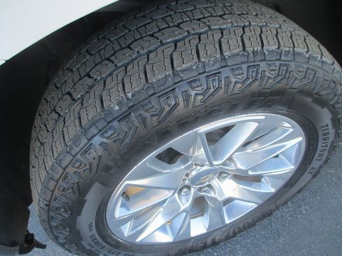 Used 2021 Chevrolet Silverado 1500 LTZ image 11