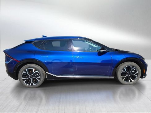 Used 2023 Kia EV6 Wind w/ Wind Technology Package AWD/4WD image 2