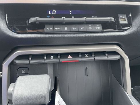 New 2026 Toyota Tundra SR5 AWD/4WD image 40