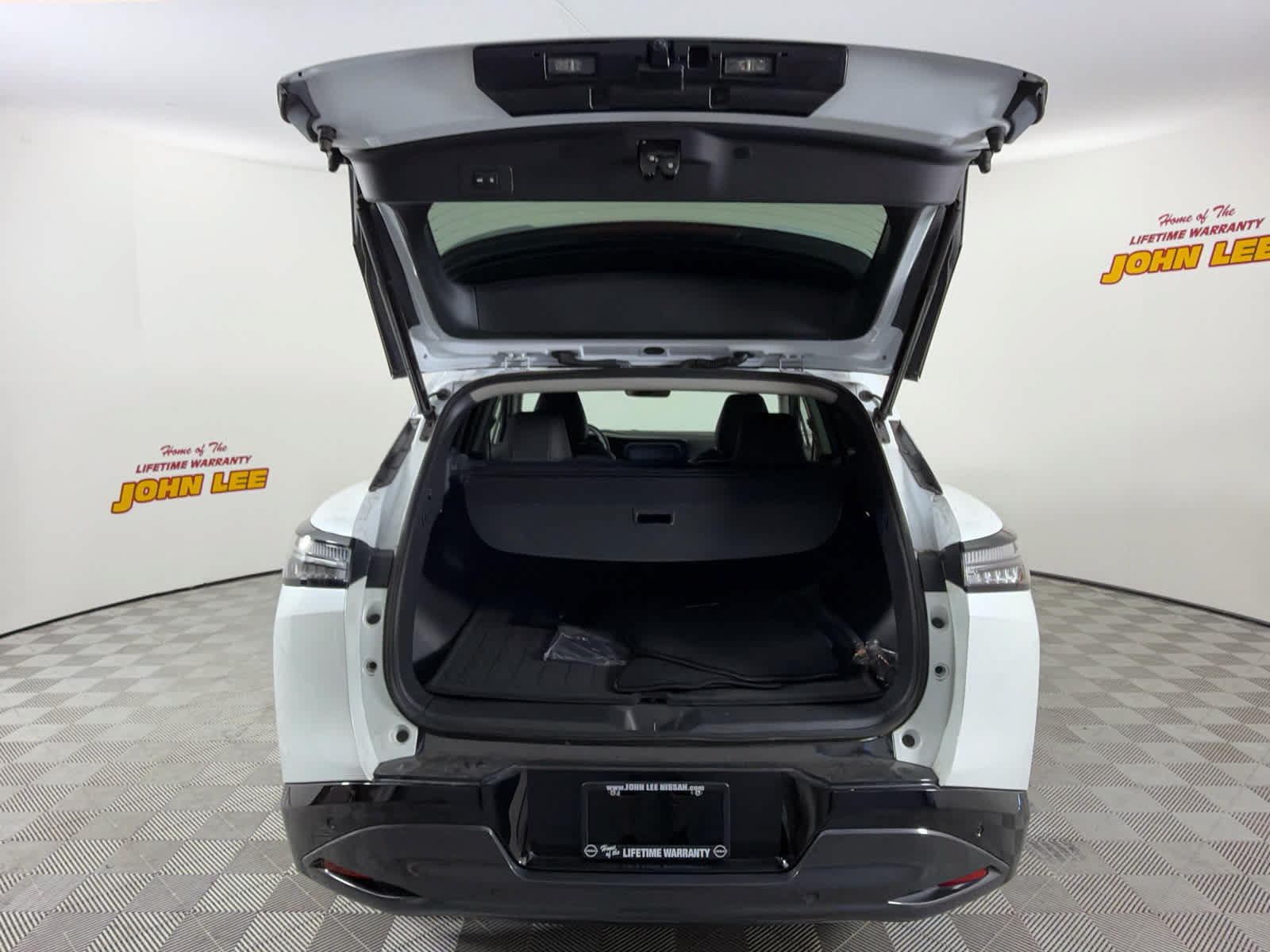 Used 2025 Nissan Murano Platinum AWD/4WD image 5