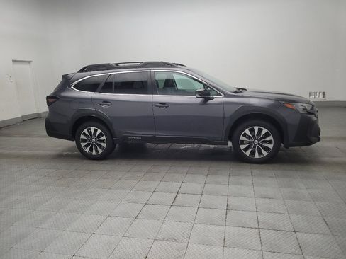 Used 2023 Subaru Outback Limited AWD/4WD image 11