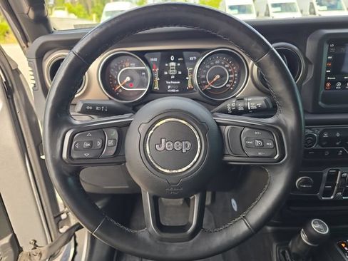 Used 2021 Jeep Wrangler Unlimited Sport AWD/4WD image 25
