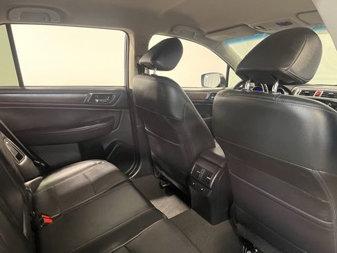 Used 2015 Subaru Outback 2.5i Limited w/ Popular Package #4 image 14