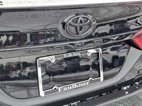 Certified 2021 Toyota Camry SE w/ Blackout Package (TMS) image 29