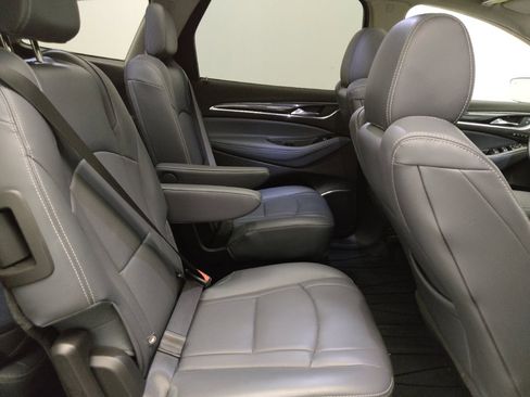 Used 2018 Buick Enclave Premium w/ LPO, Luxury Package FWD image 19