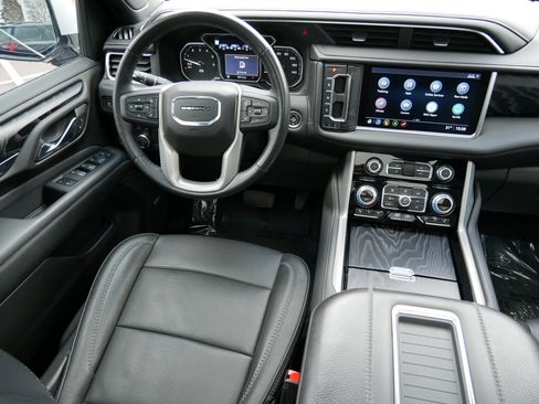 Used 2021 GMC Yukon Denali w/ Denali Ultimate Package image 9
