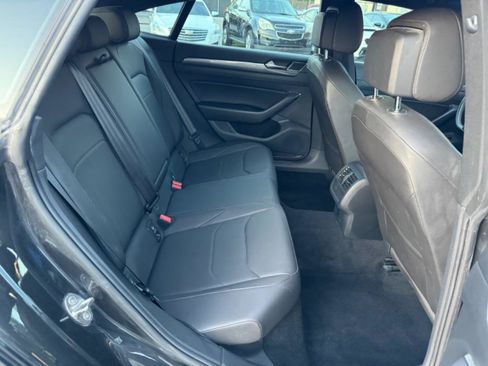 Used 2019 Volkswagen Arteon SE FWD image 13