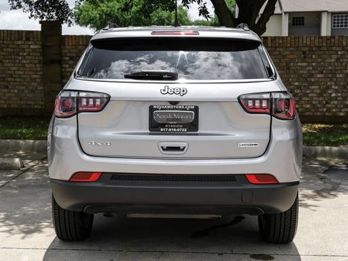 Used 2023 Jeep Compass Latitude AWD/4WD image 18