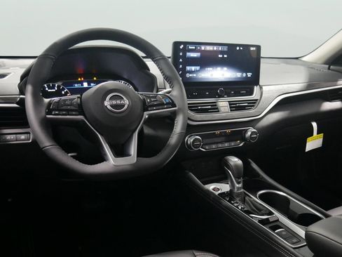 New 2025 Nissan Altima 2.5 SL FWD image 13